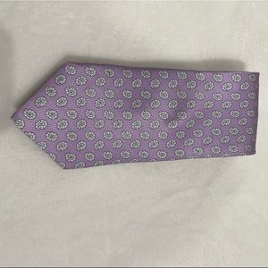 Men’s tie. Beautiful lavender color. Perfect condition.